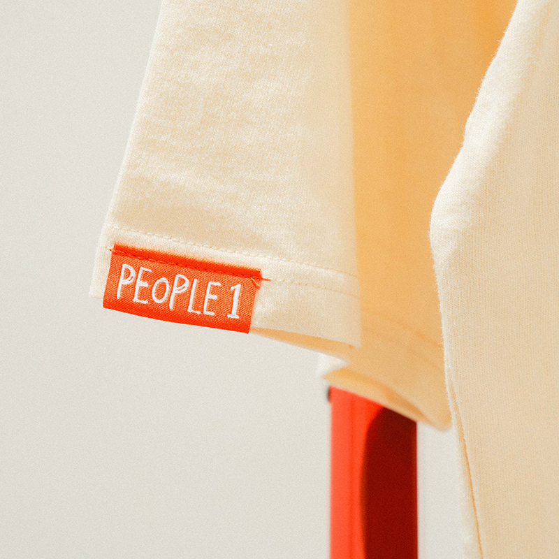 "PEOPLE" LOGO T-SHIRT / NATURAL