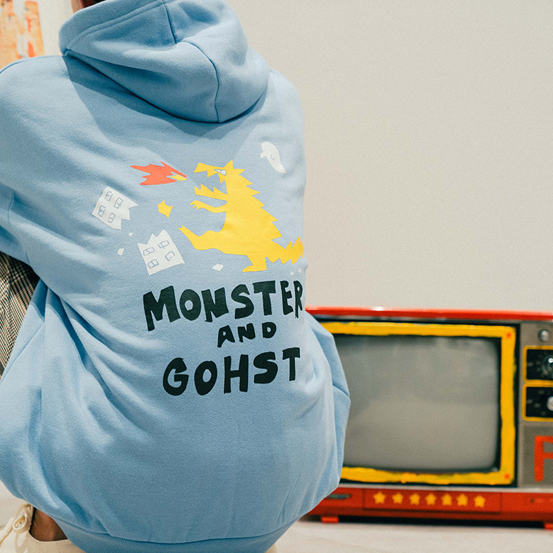 "怪獣とゴースト" HOODIE / LIGHT BLUE