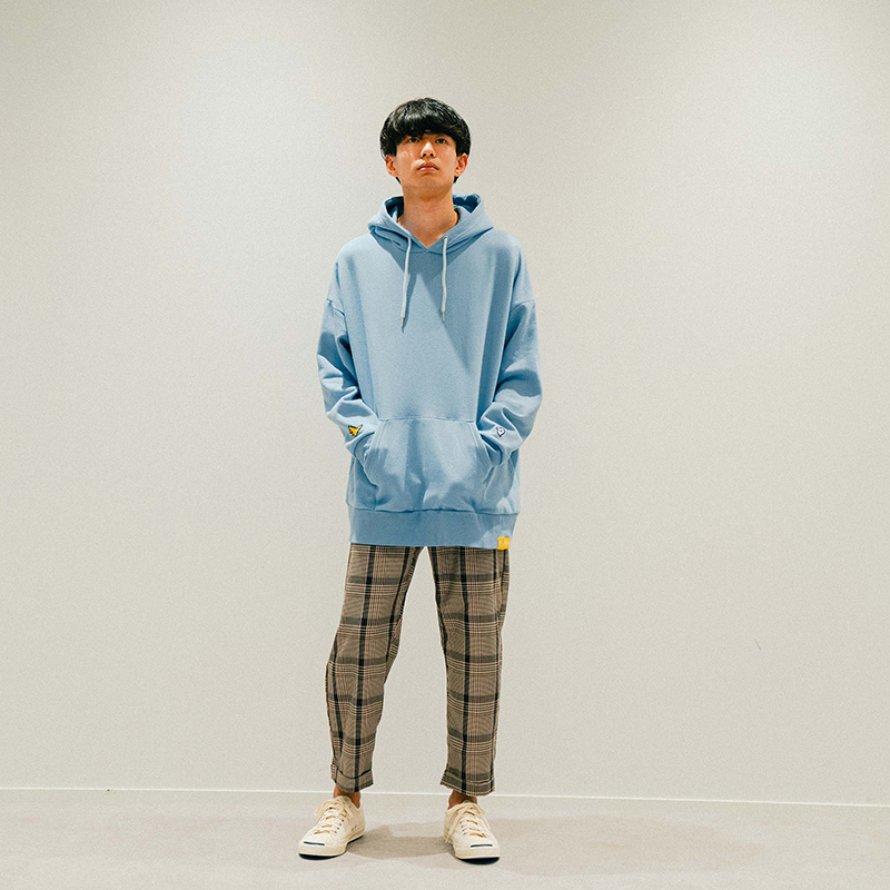 "怪獣とゴースト" HOODIE / LIGHT BLUE